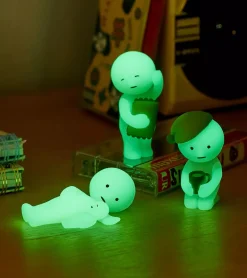 Figurine fluorescente Smiski - série Bed