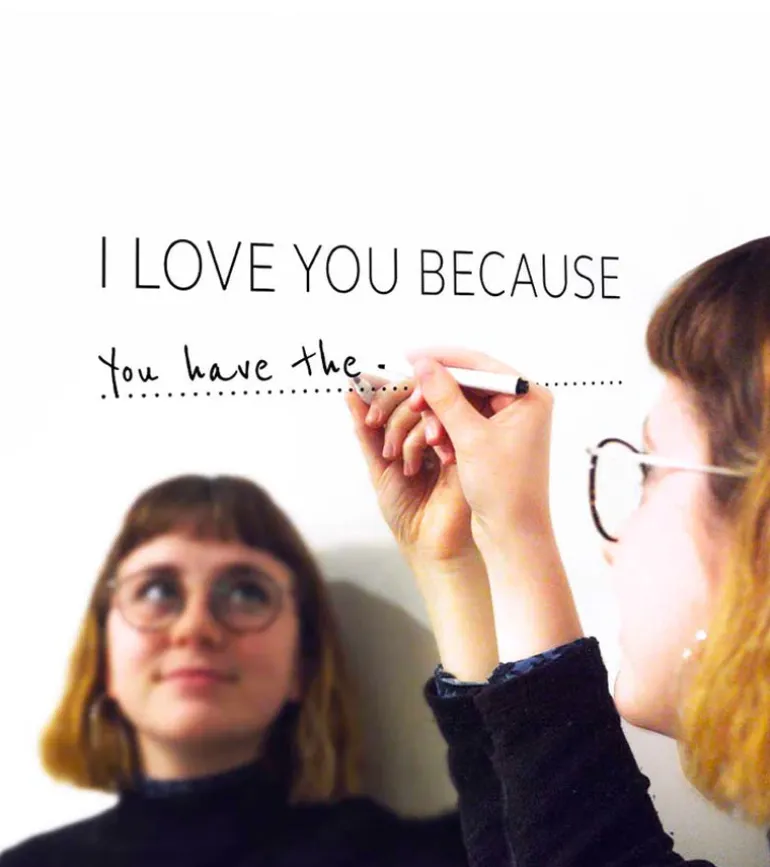 Kit stylo + sticker à compléter - "I Love You Because"