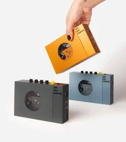 Lecteur de cassette portable - We are Rewind