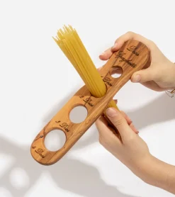 Mesure à spaghetti en bois d'olivier italien
