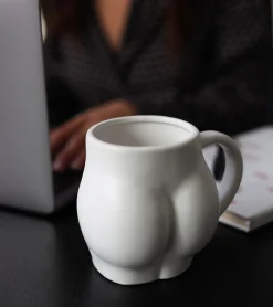Mug ass