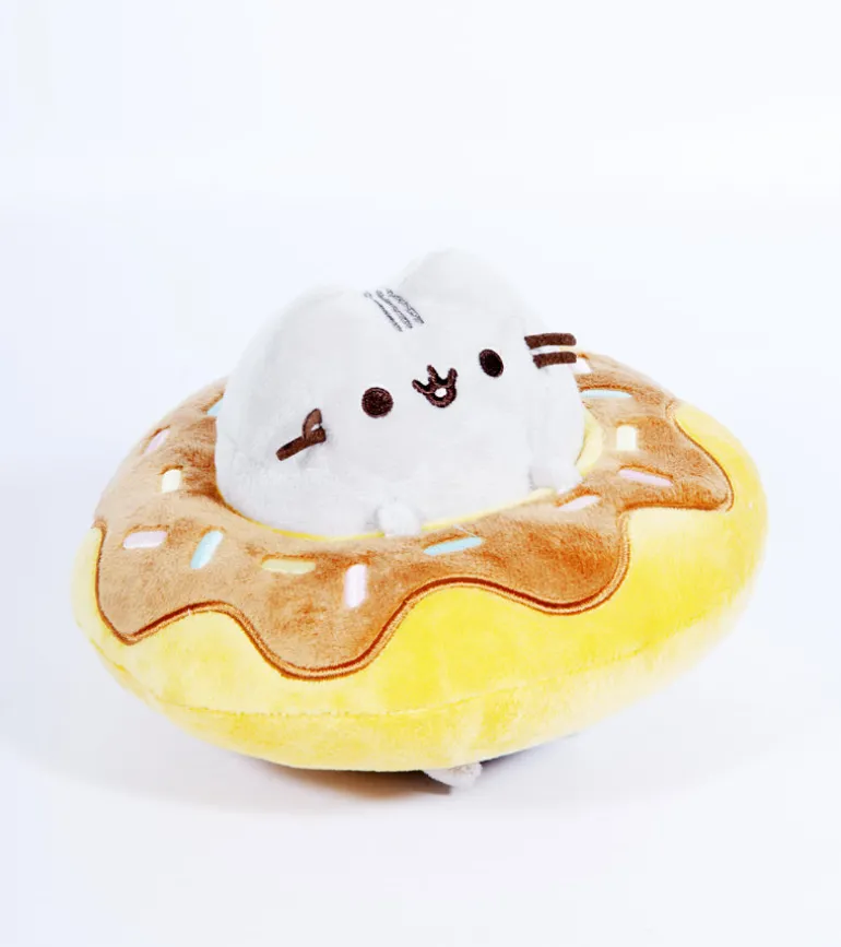 Pusheen dans son donut chocolat