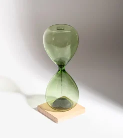 Sablier magnétique coloré