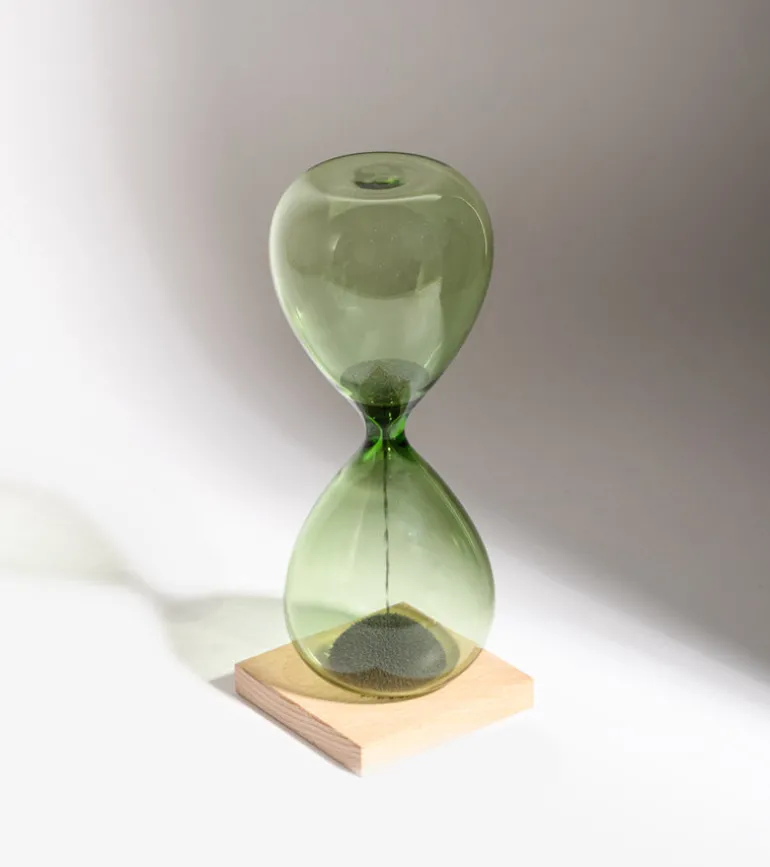 Sablier magnétique coloré