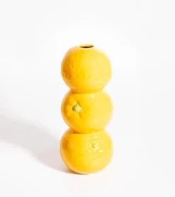 Vase fruits empilés