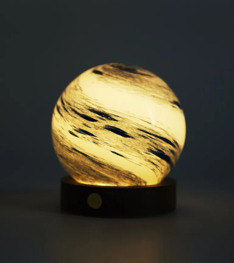 Veilleuse astrale en verre